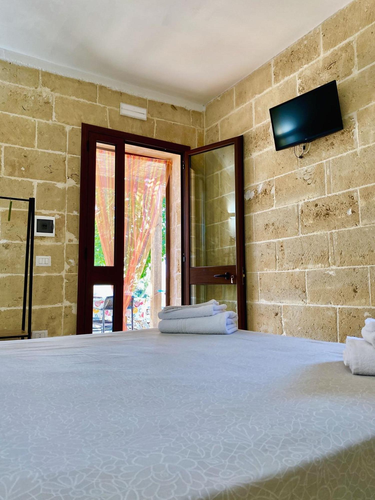 Le Stanze Di Ray - Salento Homes Borgagne Ngoại thất bức ảnh